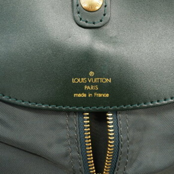 Louis Vuitton Taiga Bering Garment Case - Picture 4 of 12